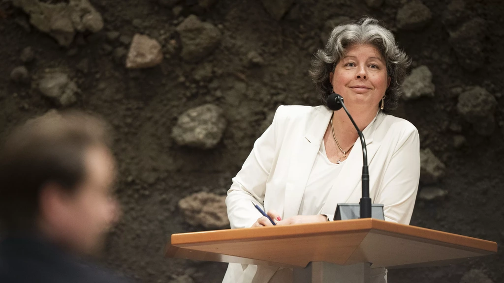 VVD-Kamerlid doet afstand van nevenfunctie na vragen over belangenverstrengeling