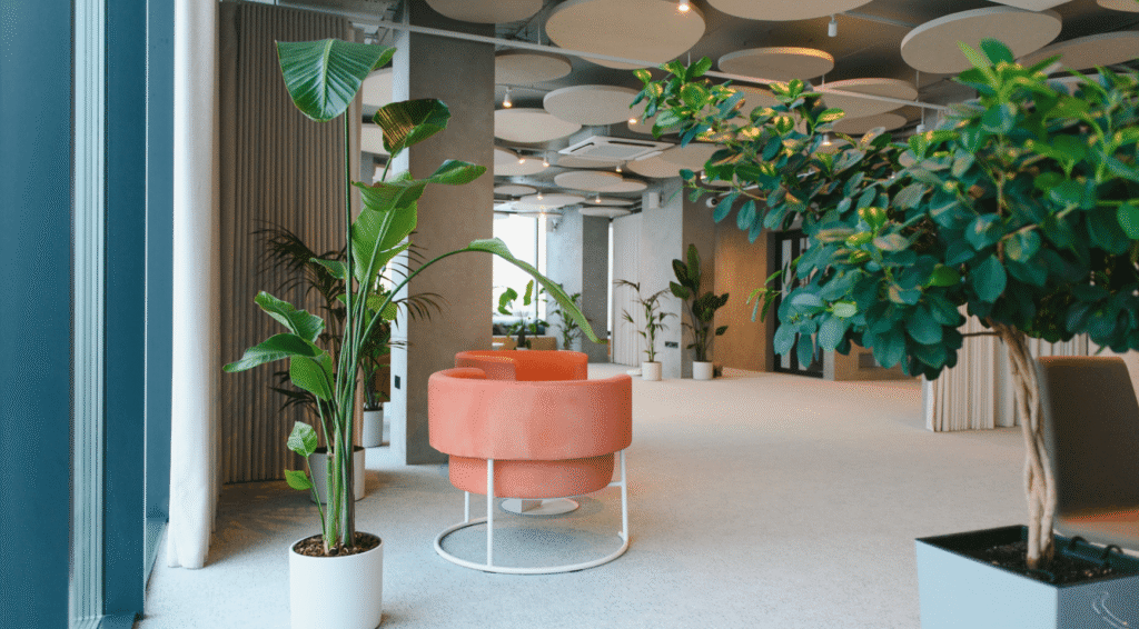 Werkgevers investeren in luxe kantoren om thuiswerkers terug te lokken en nieuw talent aan te trekken