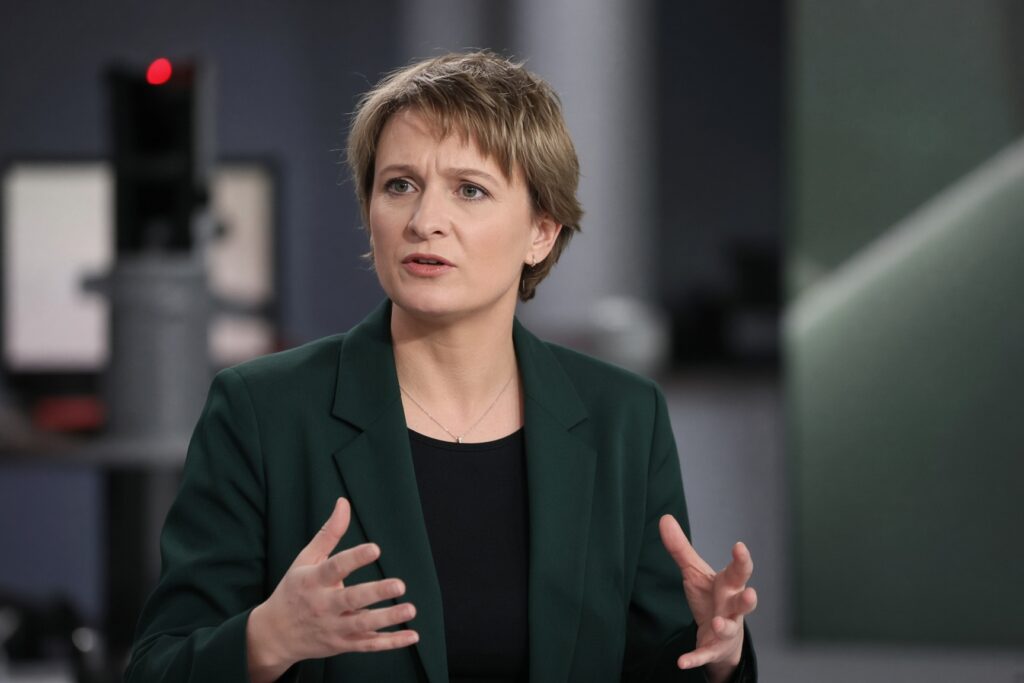 Tondelier roept op tot burgerlijke ongehoorzaamheid bij verkiezingswinst van RN