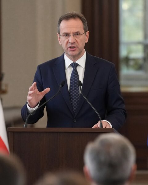 Polen wil EU-beperkingen voor Russische diplomaten en reizigers aanscherpen