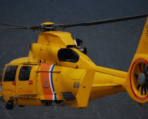 76-jarige Nederlandse surfer overleden in de zee bij Noordwijk