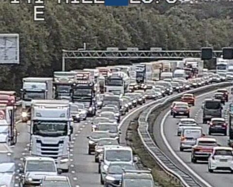 A28-brug bij Nijkerk blijft onbekende tijd gesloten door twijfel over veiligheid