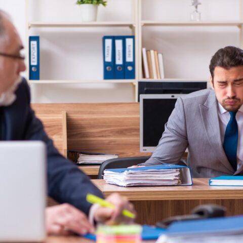 Arbo Unie verwacht stijging van verzuim op de werkvloer in september door ziekte