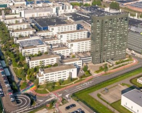 ASML start bouw van tweede megacampus in Eindhoven met steun van overheid en lokale bestuurders