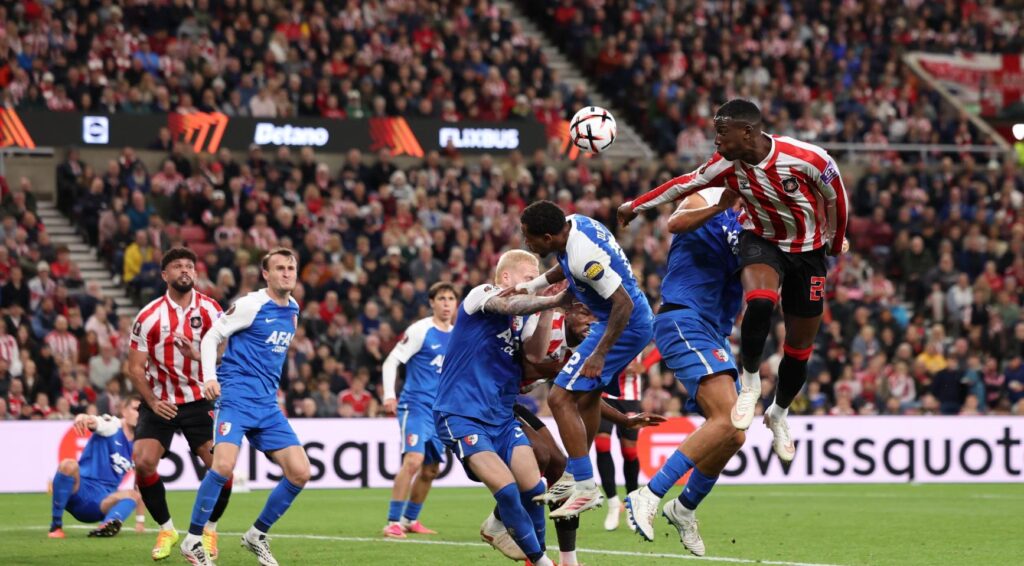 AZ Alkmaar verliest nipt eerste Europa League-wedstrijd uit tegen Sunderland
