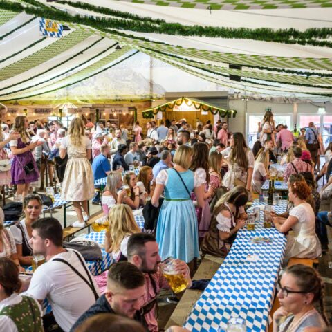 Boekingen voor treinen en bussen naar Duitsland stijgen in aanloop naar Oktoberfest