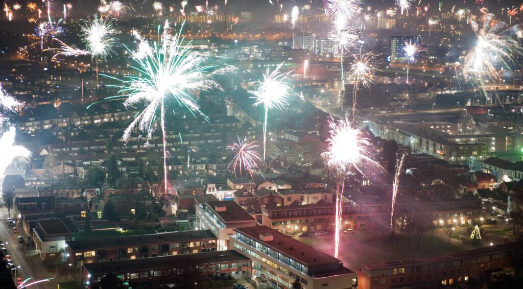 Campagne voor inleveren van vuurwerk gestart na verbod; meeste mensen terughoudend