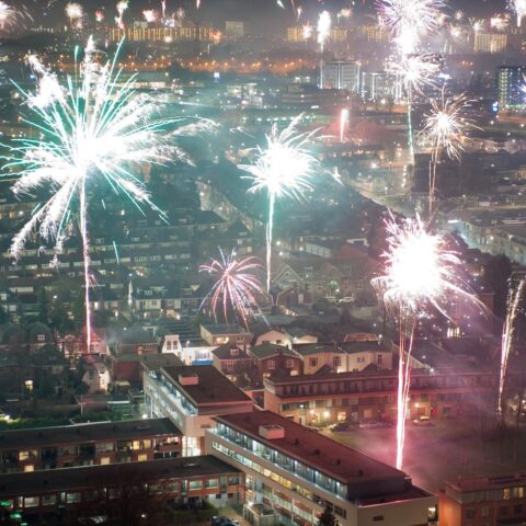 Campagne voor inleveren van vuurwerk gestart na verbod; meeste mensen terughoudend