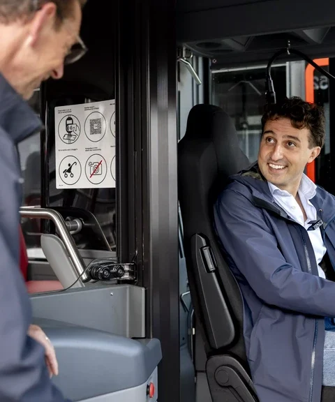 Coalitieleden roepen vakbonden op om te overleggen over ov-staking voor Prinsjesdag