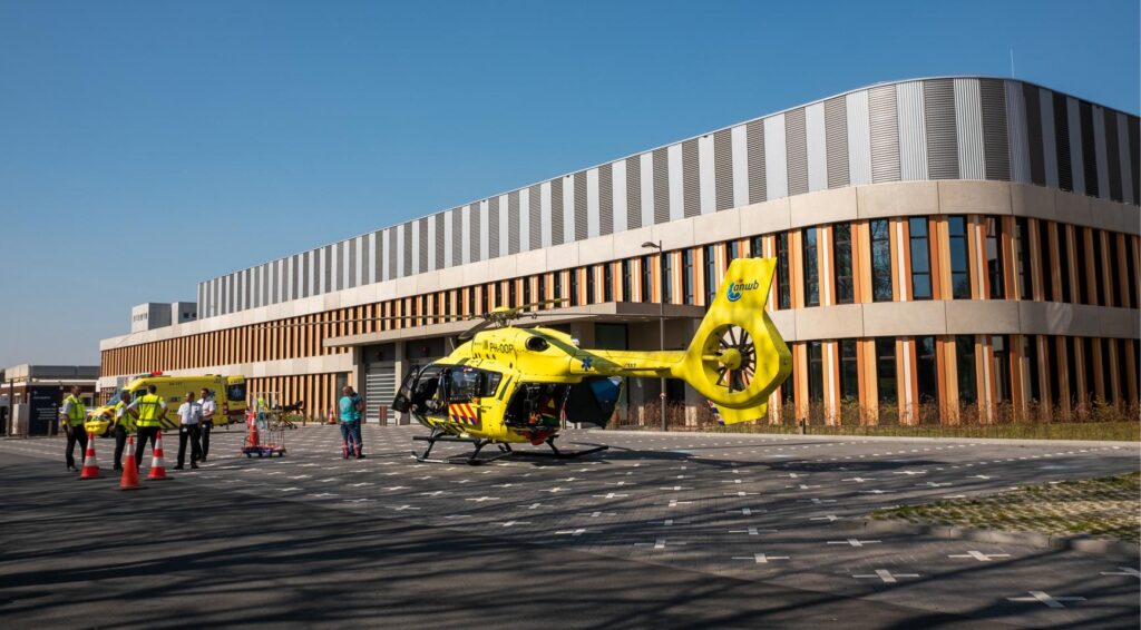 Dodelijk ongeluk op de werkvloer met onbekende giftige stof bij bedrijf in Noord-Holland