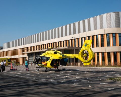 Dodelijk ongeluk op de werkvloer met onbekende giftige stof bij bedrijf in Noord-Holland