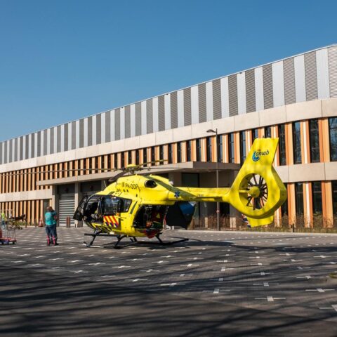 Dodelijk ongeluk op de werkvloer met onbekende giftige stof bij bedrijf in Noord-Holland
