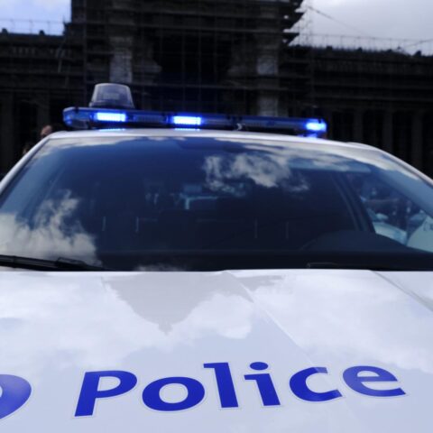 Drie Nederlanders gearresteerd in België na ontdekking van drugslab in Pelt