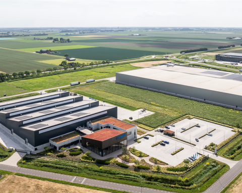 Duitse fabrikant Lemken stelt nieuwe fabriek in Dinteloord te koop na beëindiging productie