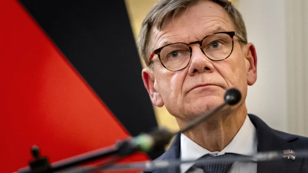 Duitse minister Wadephul steunt Strafhof in Den Haag: 'Historische plicht'