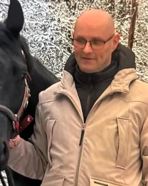Familie en vrienden nemen afscheid van Berry, 51-jarige beveiliger vermoord in Overasselt