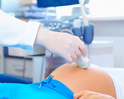 Gezondheidsraad Nederland adviseert tegen standaard 13-weken echo tijdens zwangerschap