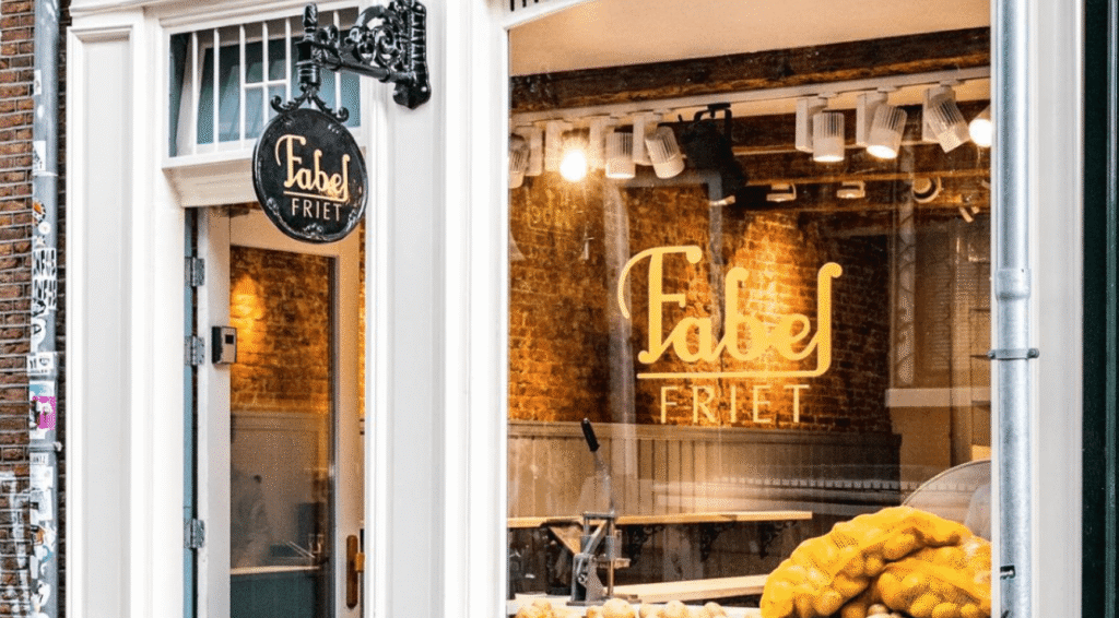 Huizen nabij populaire snackzaak in Amsterdam's De 9 Straatjes verkopen voor 4,9% minder