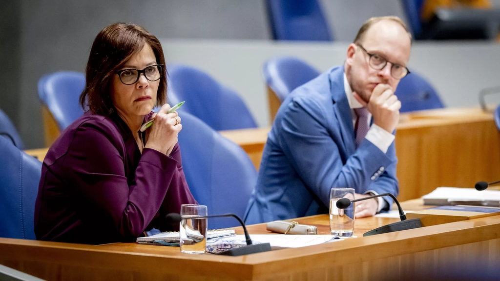 Kabinet doet geen aangifte, eerst verder onderzoek naar datakluis toeslagenschandaal