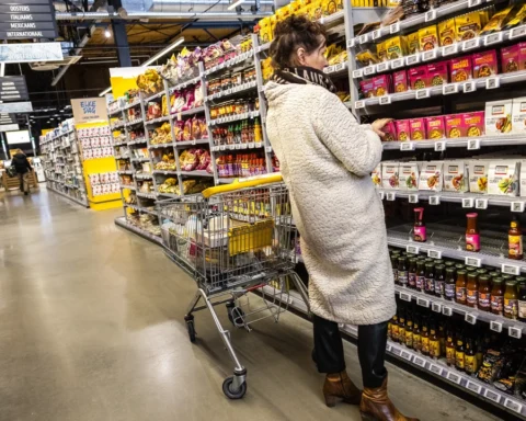 Kabinet stelt advies voor voedselvoorraad van acht dagen uit, staatssecretaris vindt het niet nodig