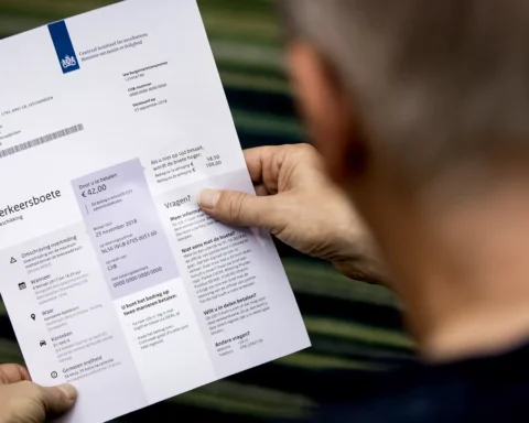 Kamer roept kabinet op om verhoging verkeersboetes te stoppen