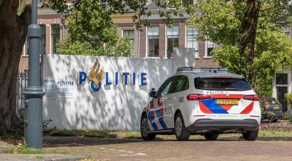 Kind gewond bij aanrijding met doorrijder in Haarlem; bestuurder en passagier opgepakt
