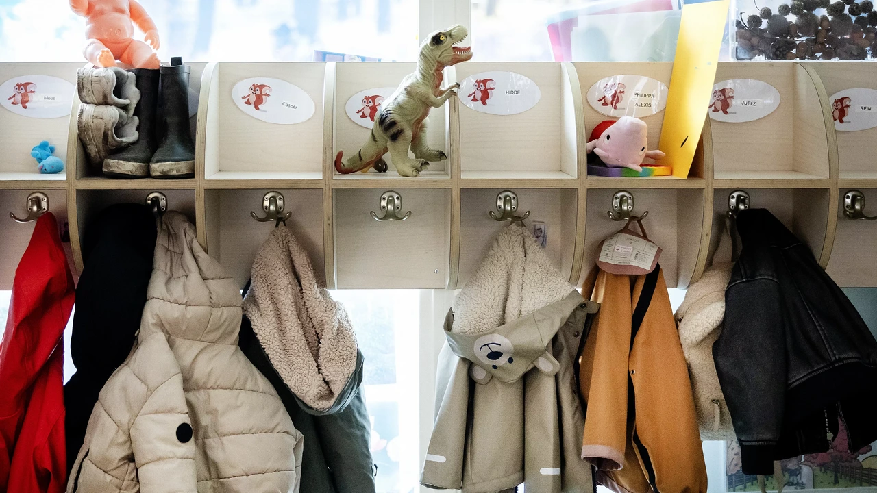 Lage inkomens betalen meer voor kinderopvang in nieuw voorstel, midden en hoge inkomens minder