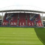 Match van FC Utrecht geschorst door fans; Telstar-keeper breekt record met twee goals