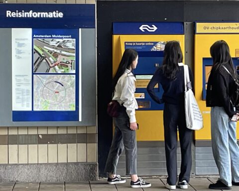 Meer dan de helft van de Nederlanders steunt staking in het openbaar vervoer ondanks grote overlast