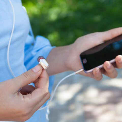 Nederland als verbindingshub in €300 miljoen EU-oplichting met gebruikte telefoons als nieuw verkocht