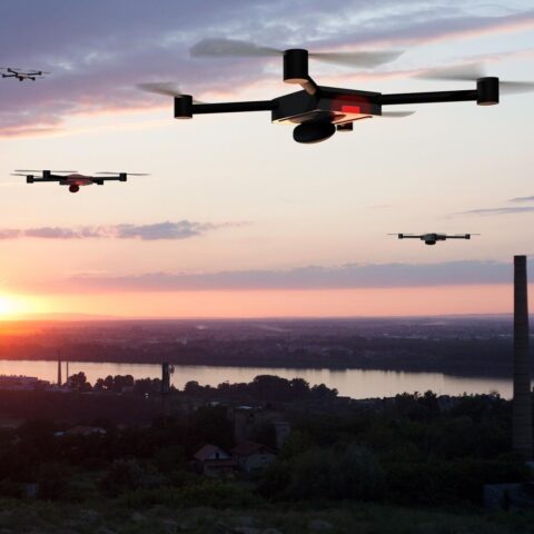 Nederland sluit overeenkomst voor lasersysteem dat tientallen drones per minuut kan vernietigen