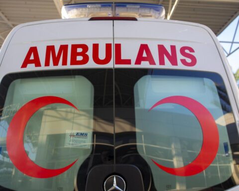Nederlander ramt twee mensen met auto in Turkije na woordenwisseling