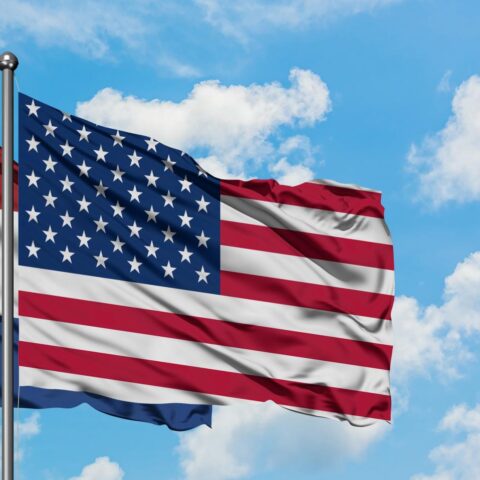 Nederlandse ministers herdenken 9/11-aanslagen bij de Amerikaanse ambassade in Den Haag