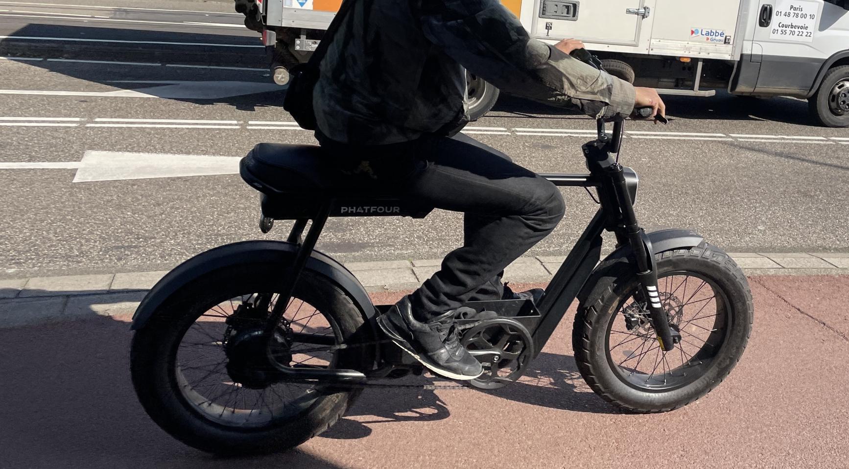 Nederlandse politie neemt negen apparaten in beslag waarmee fatbikes 80 km/u kunnen halen