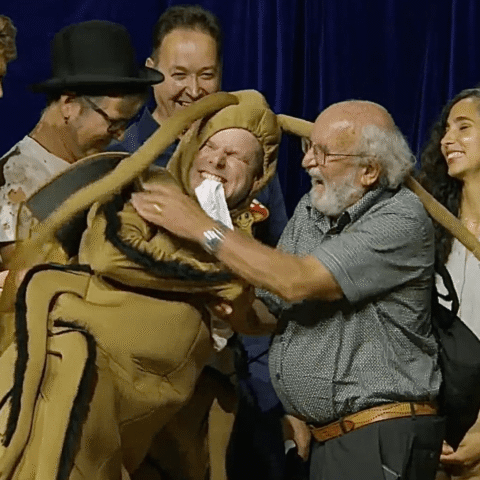 Nederlandse wetenschapper wint Ig Nobelprijs met 1.000 begraven paren onderbroeken