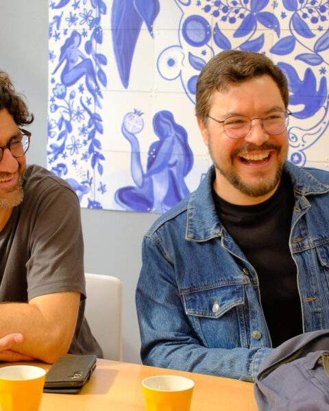 Nieuw intensief Nederlands conversatiecursus helpt studenten de Engelse switch te overwinnen