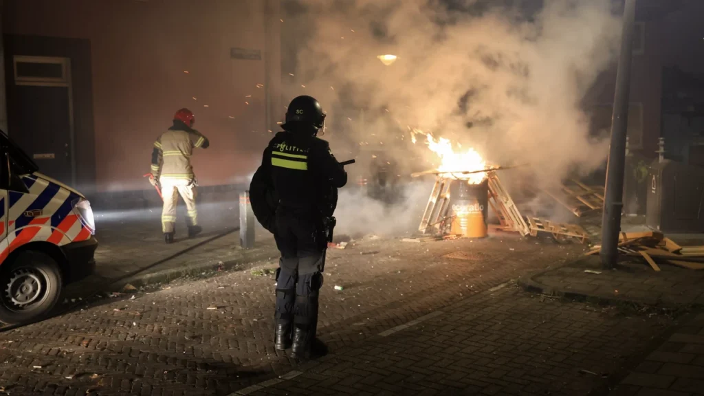 Nieuwe richtlijn OM verhoogt strafeisen bij geweld tegen hulpverleners vanaf morgen