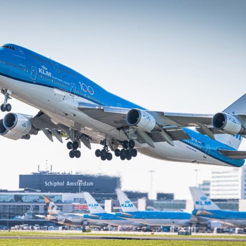 Powerbank die vlam vat tijdens KLM-vlucht behoort toe aan ex-CEO Camiel Eurlings