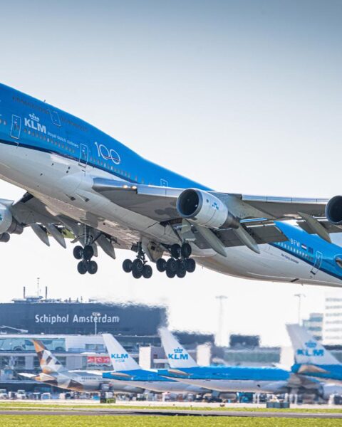 Powerbank die vlam vat tijdens KLM-vlucht behoort toe aan ex-CEO Camiel Eurlings