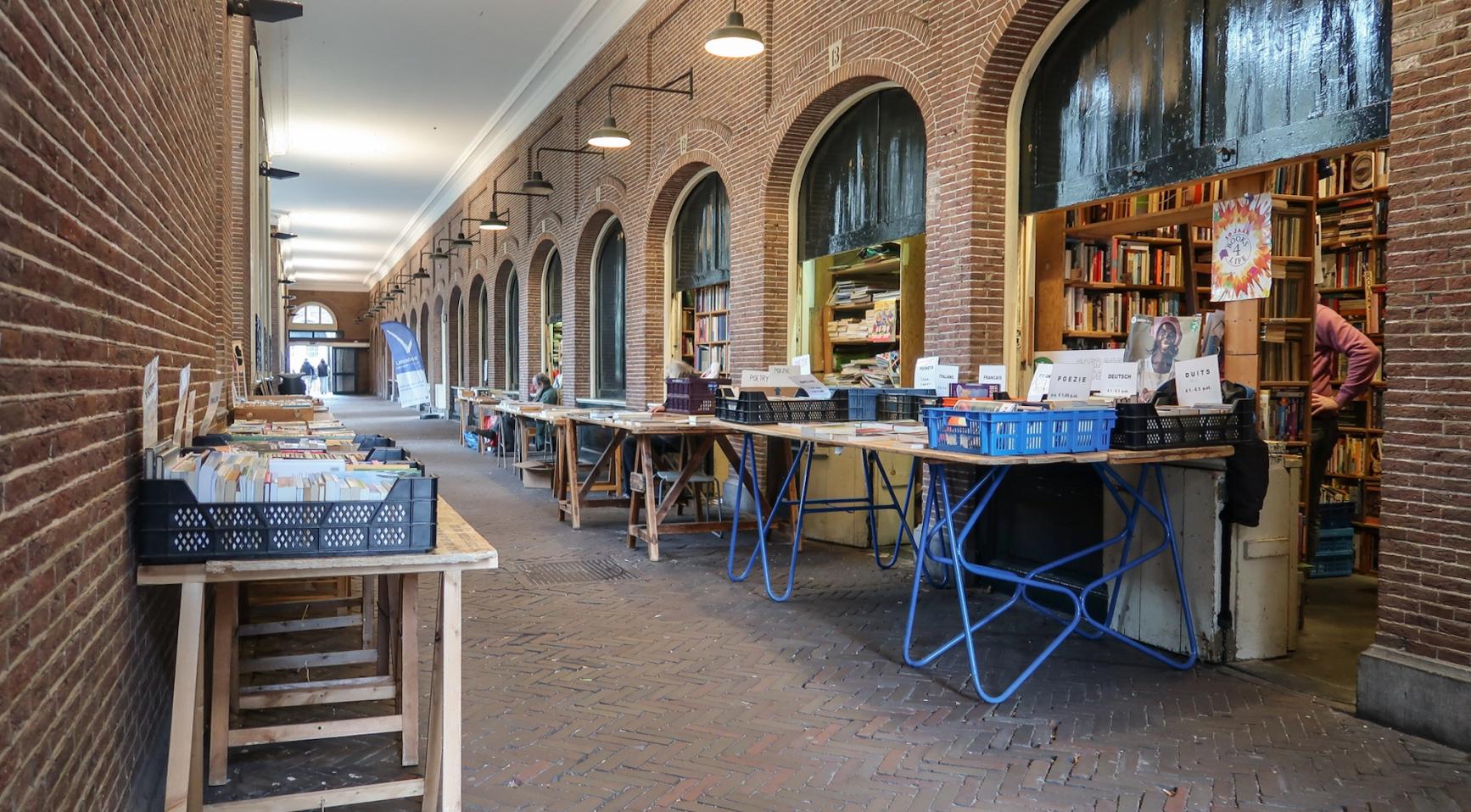 Techbedrijven kopen massaal tweedehands Nederlandse boeken voor training van AI