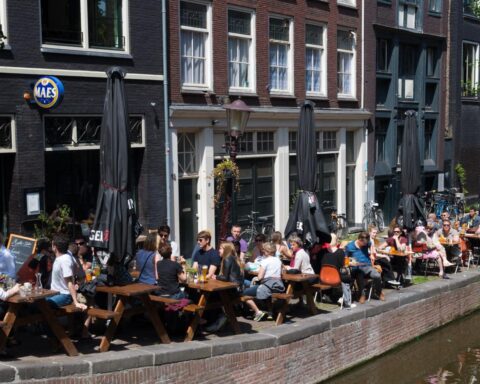 Temperaturen stijgen vandaag van 22°C naar 26°C morgen, afkoeling vanaf donderdag