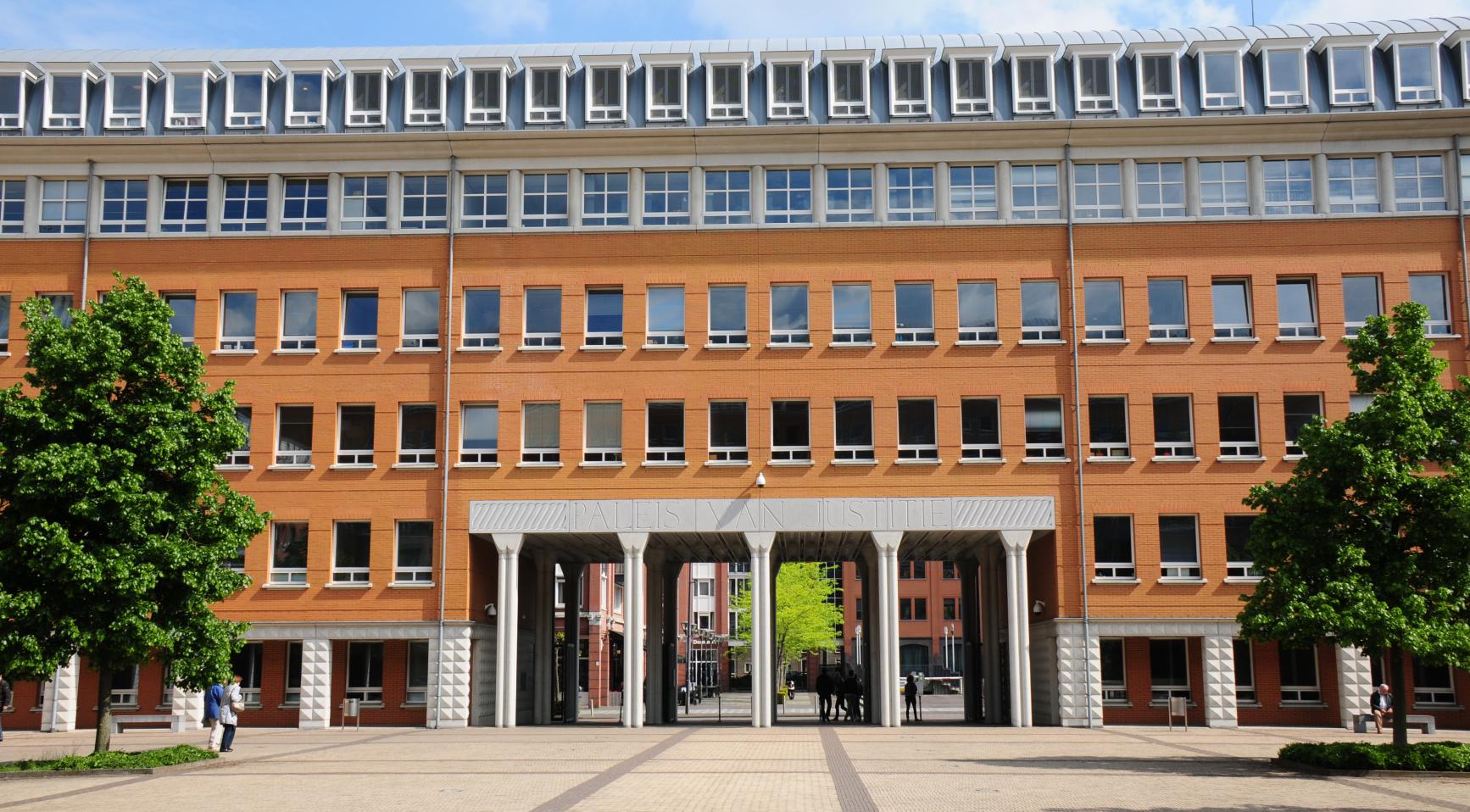 Twee mannen veroordeeld voor gewelddadige aanval op vrouw tijdens protest tegen asielcentrum Engelen