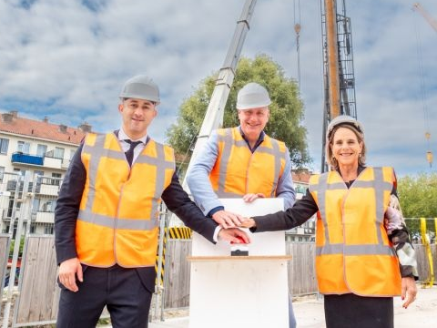 Vernieuwing Van der Kunbuurt bij Amstelstation: van 200 naar 400 sociale huurwoningen