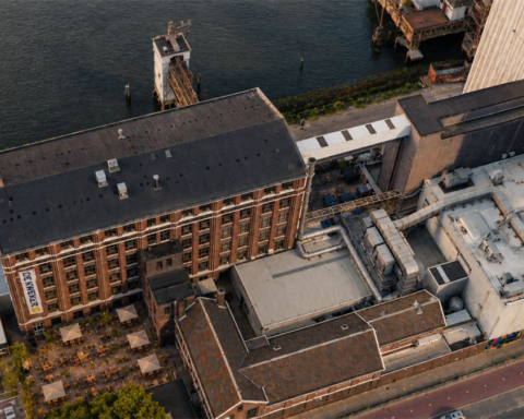 Voormalige Quaker-fabriek wordt tijdelijk broedplaats voor voedselinitiatieven in Rotterdam