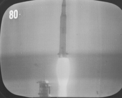 75 jaar televisie in Nederland: onvergetelijke momenten volgens kijkers onthuld