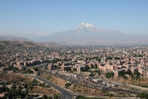 Frankrijk en Armenië bespreken uitbreiding van zakelijke en handelsrelaties