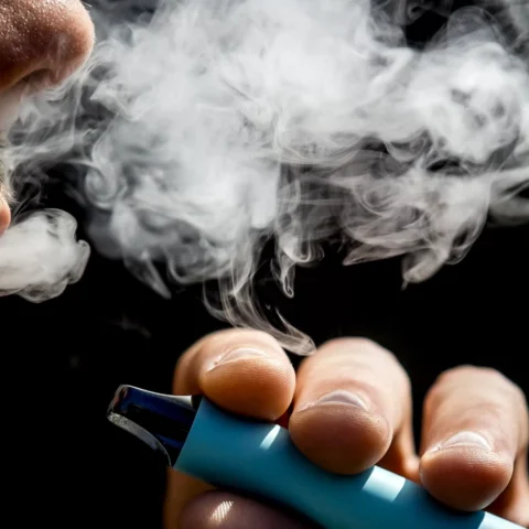 Nederland voert zelf accijns op vapes en e-sigaretten in door uitblijven EU-besluit
