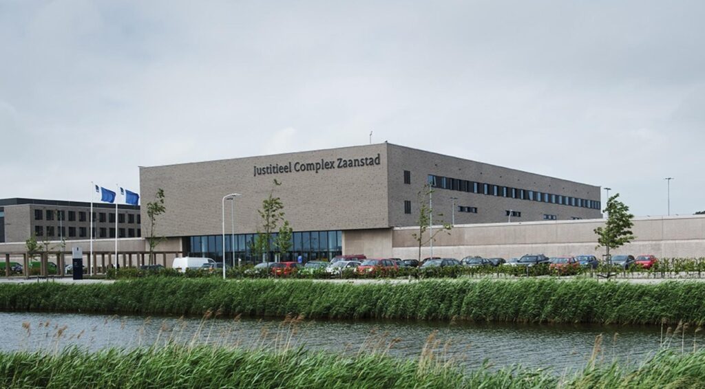 Plaats gevaarlijke criminelen ver weg van huis, vraagt vakbond na moord op gevangenisbewaker