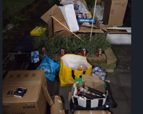 Politie neemt 573 kilo vuurwerk in beslag in Hellevoetsluis na anonieme tip