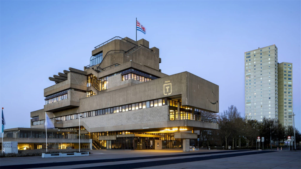 Renovatie stadhuis Terneuzen krijgt € 14 miljoen investering voor verduurzaming en herinrichting